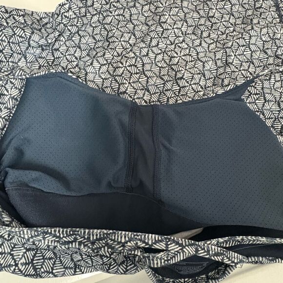 Patagonia Tank Top Criss-Cross Straps Stretch Blue White Geometric Print Size S - Picture 6 of 8
